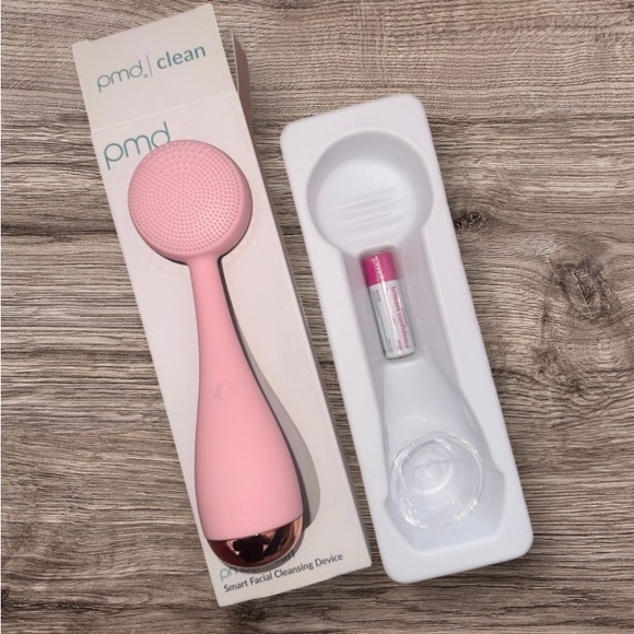 PMD Clean Smart Facial Cleansing Device Blush NIB - Picture 9 of 9
